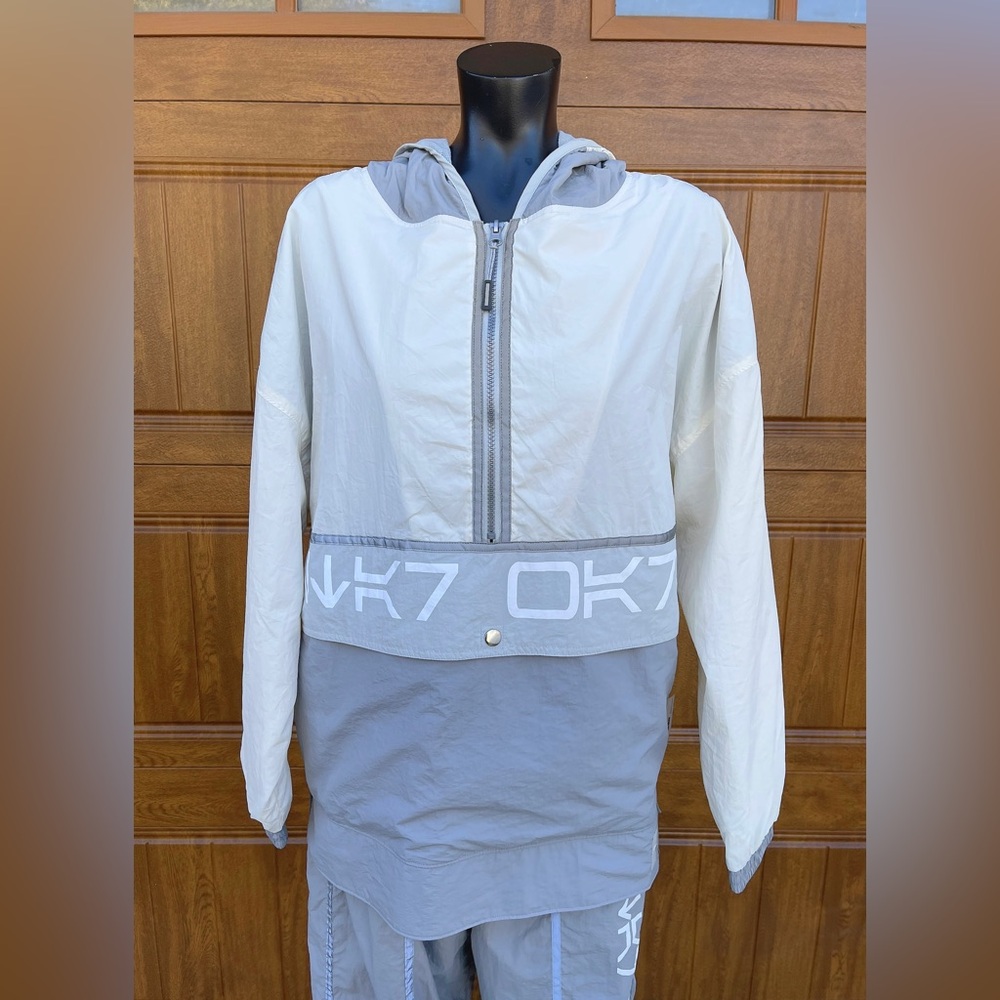 NWT Small Star Wars Windbreaker Jacket Guided by the Light Ahsoka Tano
